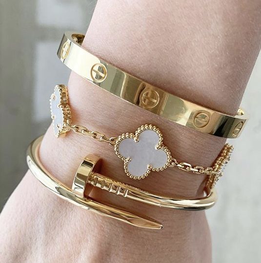 צמיד קישורים לבן